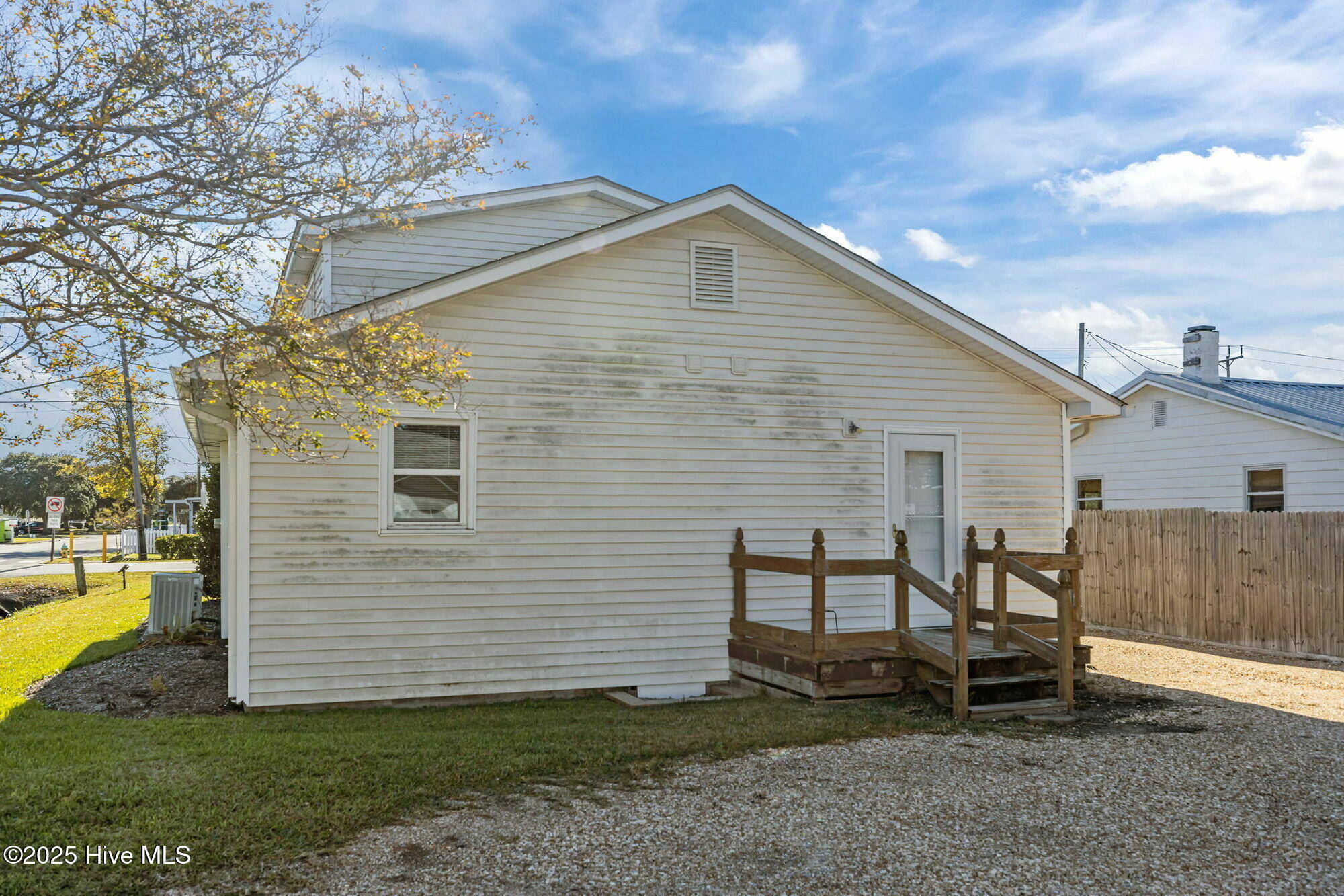 1113 Lennoxville Road