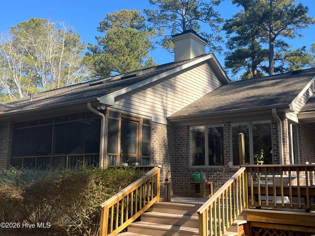Photo of 506 Broad Creek Drive, Washington, NC 27889 (MLS # 100556578)