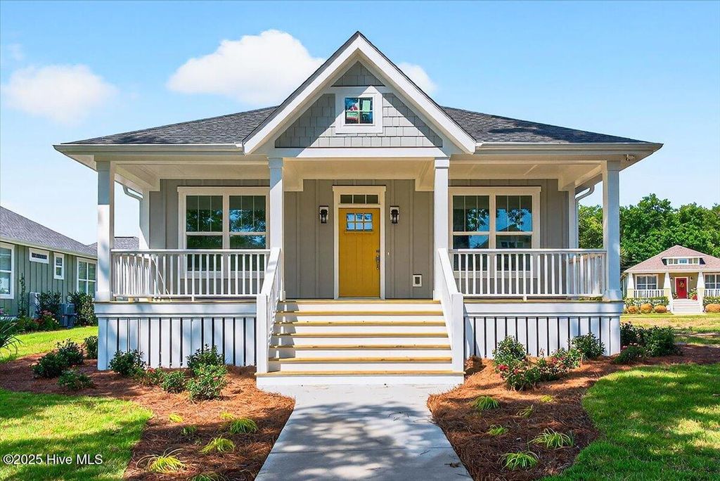 Photo of 1649 Butterfly Knot Drive SW, Ocean Isle Beach, NC 28469 (MLS # 100504765)