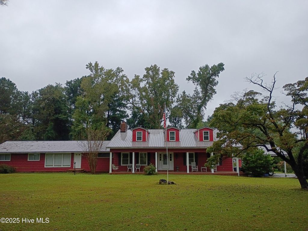 Photo of 2391 Bill Hooks Road, Whiteville, NC 28472 (MLS # 100557572)