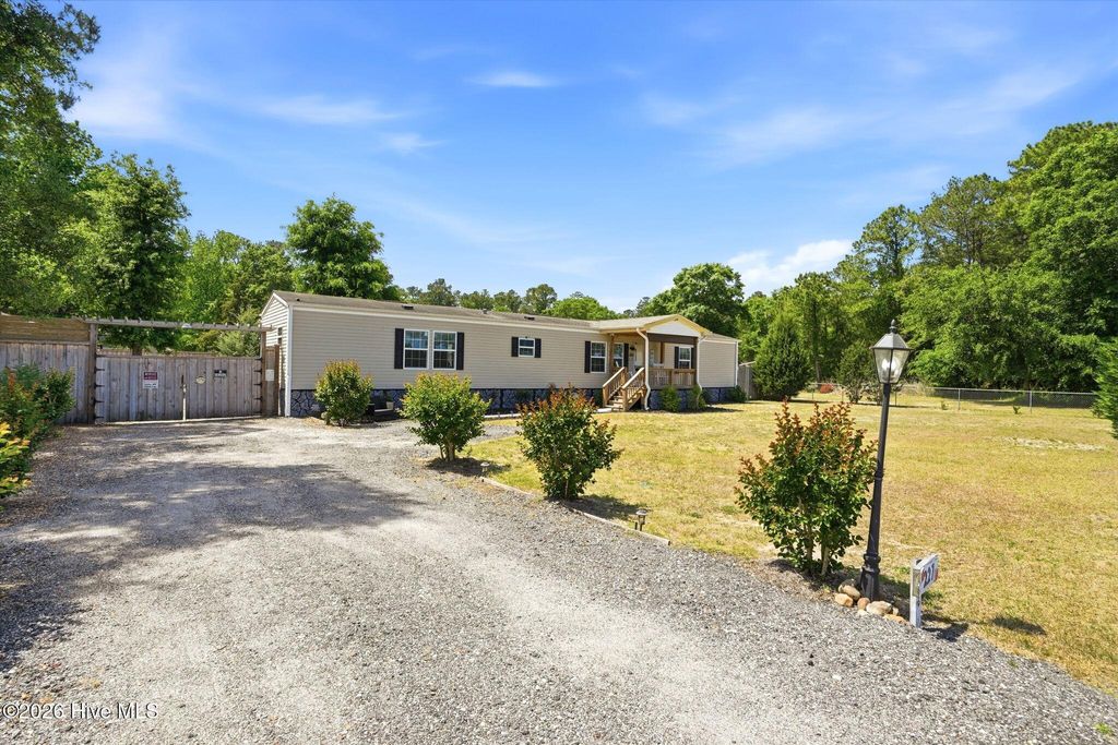 Photo of 227 Old Fayetteville Road, Leland, NC 28451 (MLS # 100570161)