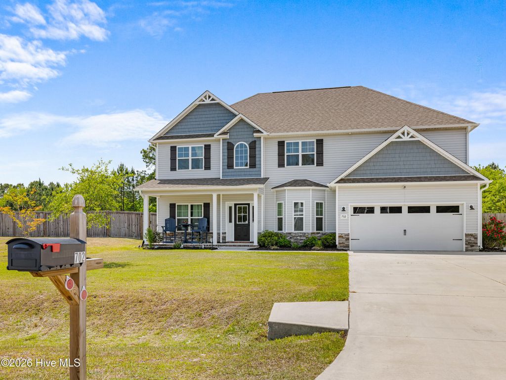 Photo of 702 Peytons Lake Lane, Hubert, NC 28539 (MLS # 100570237)