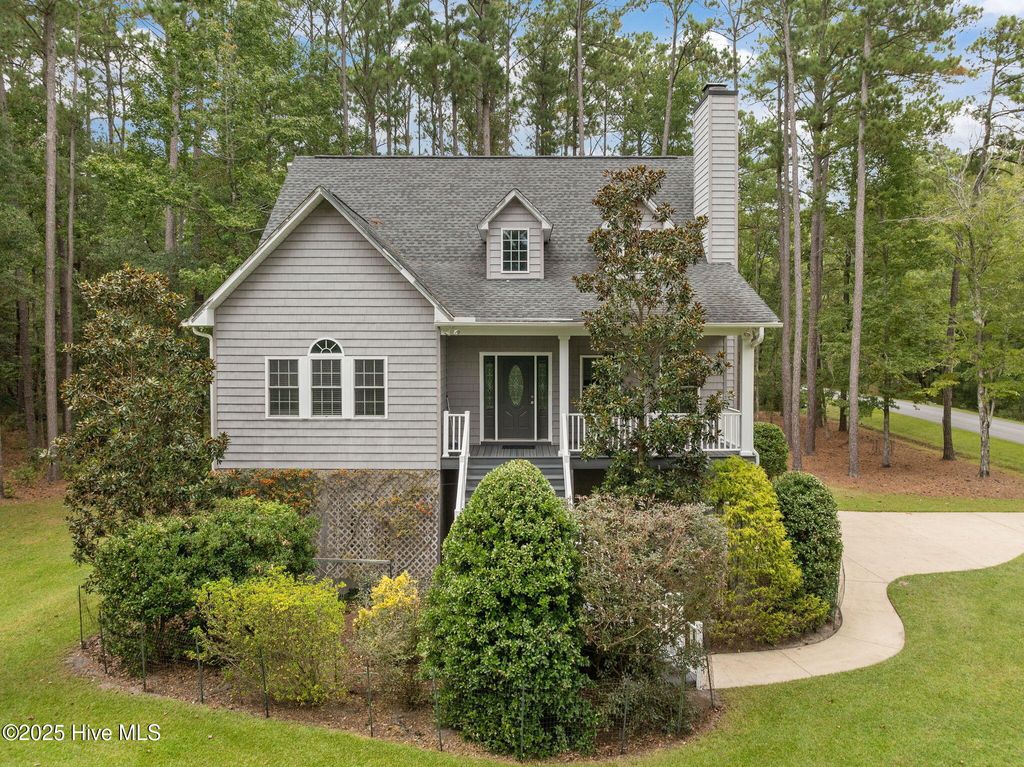 Photo of 100 Greenbriar Lane, Washington, NC 27889 (MLS # 100529887)