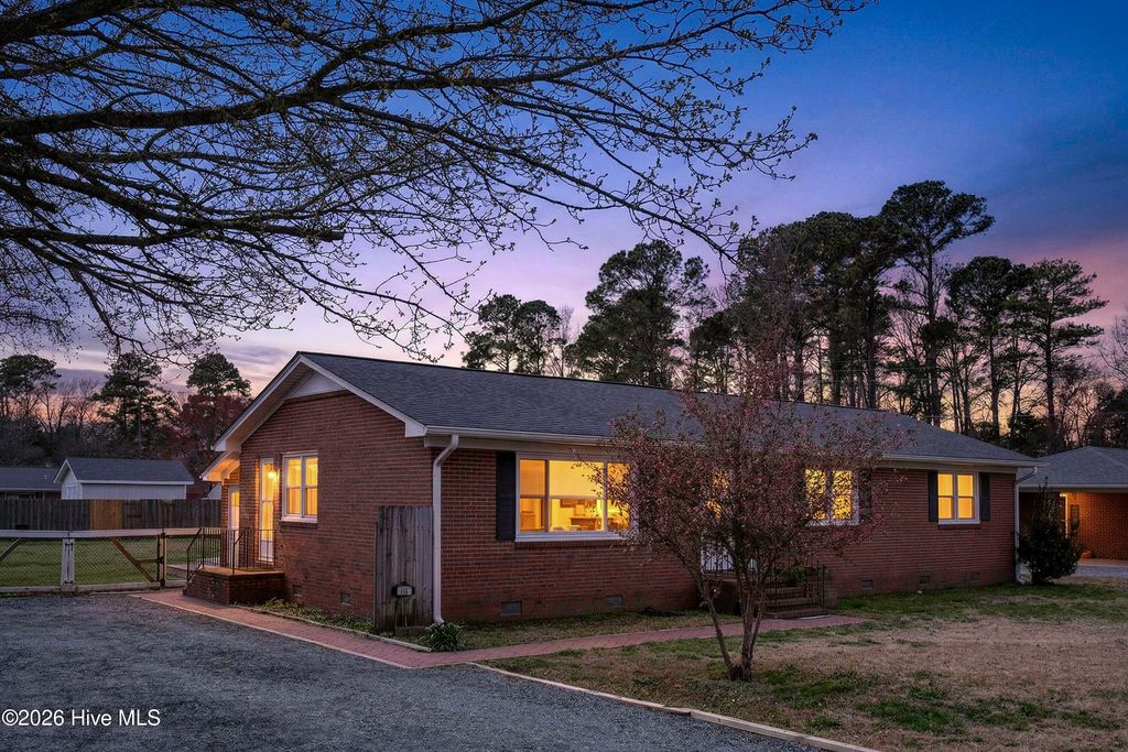 Photo of 118 Jamaica Drive, Wilmington, NC 28401 (MLS # 100558710)