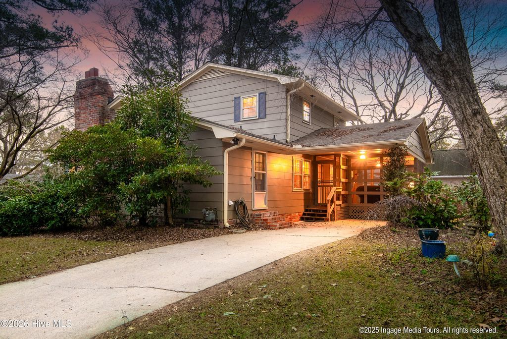 Photo of 200 Fox Haven Drive, Greenville, NC 27858 (MLS # 100549564)