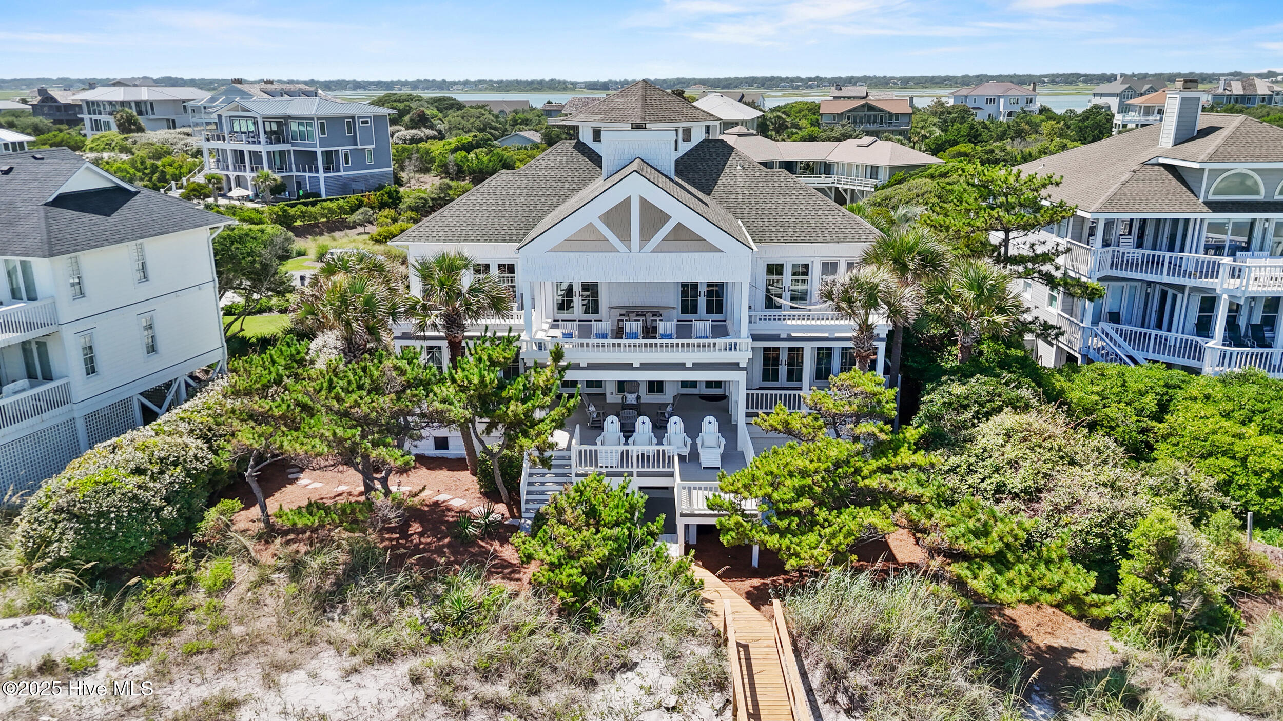 Wilmington, North Carolina 28411, United States, 5 Bedrooms Bedrooms, ,7 BathroomsBathrooms,Residential,Active,256089