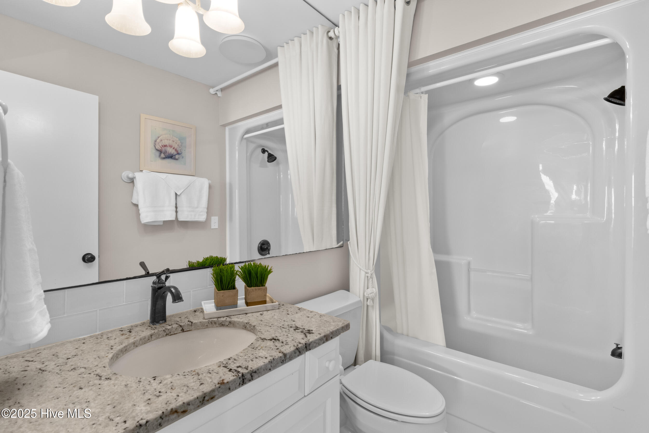 Wilmington, North Carolina 28411, United States, 5 Bedrooms Bedrooms, ,7 BathroomsBathrooms,Residential,Active,256089