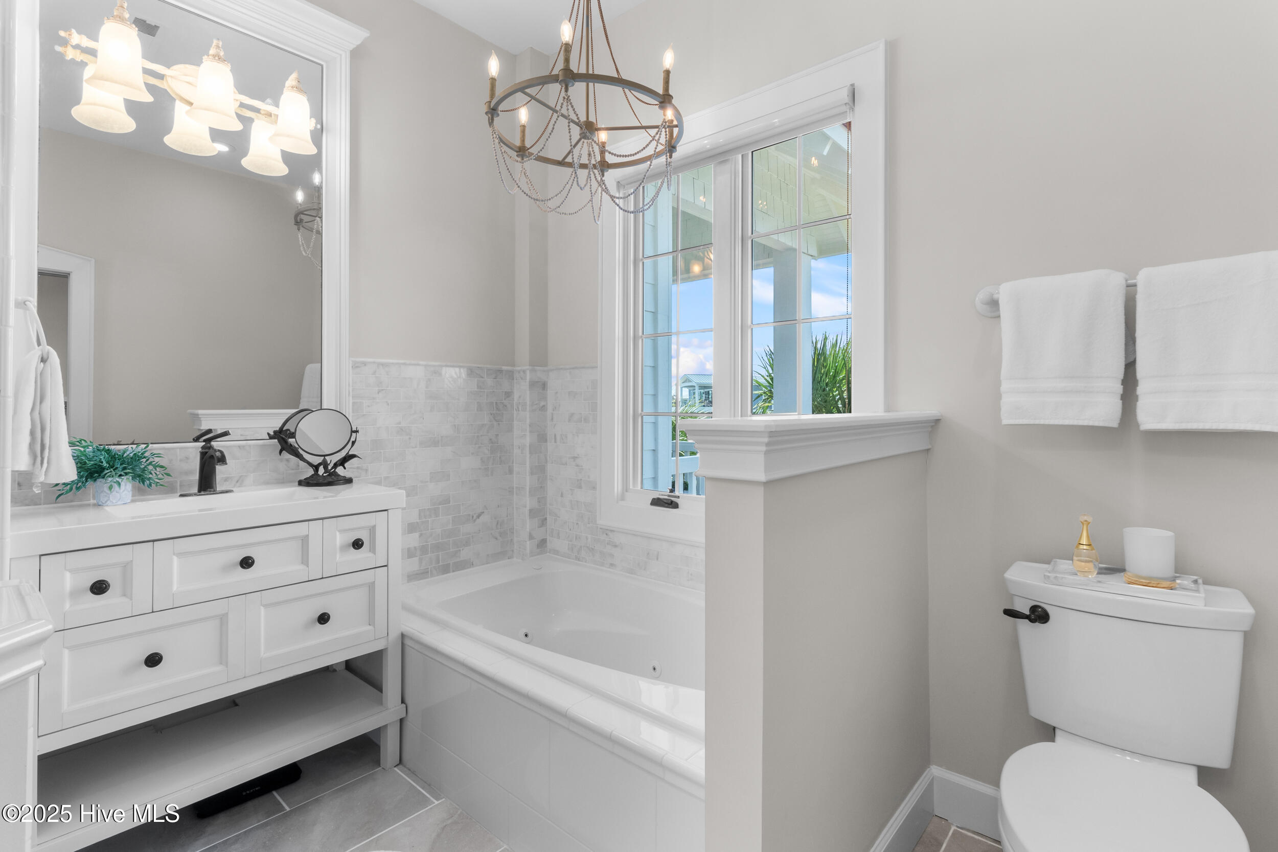 Wilmington, North Carolina 28411, United States, 5 Bedrooms Bedrooms, ,7 BathroomsBathrooms,Residential,Active,256089