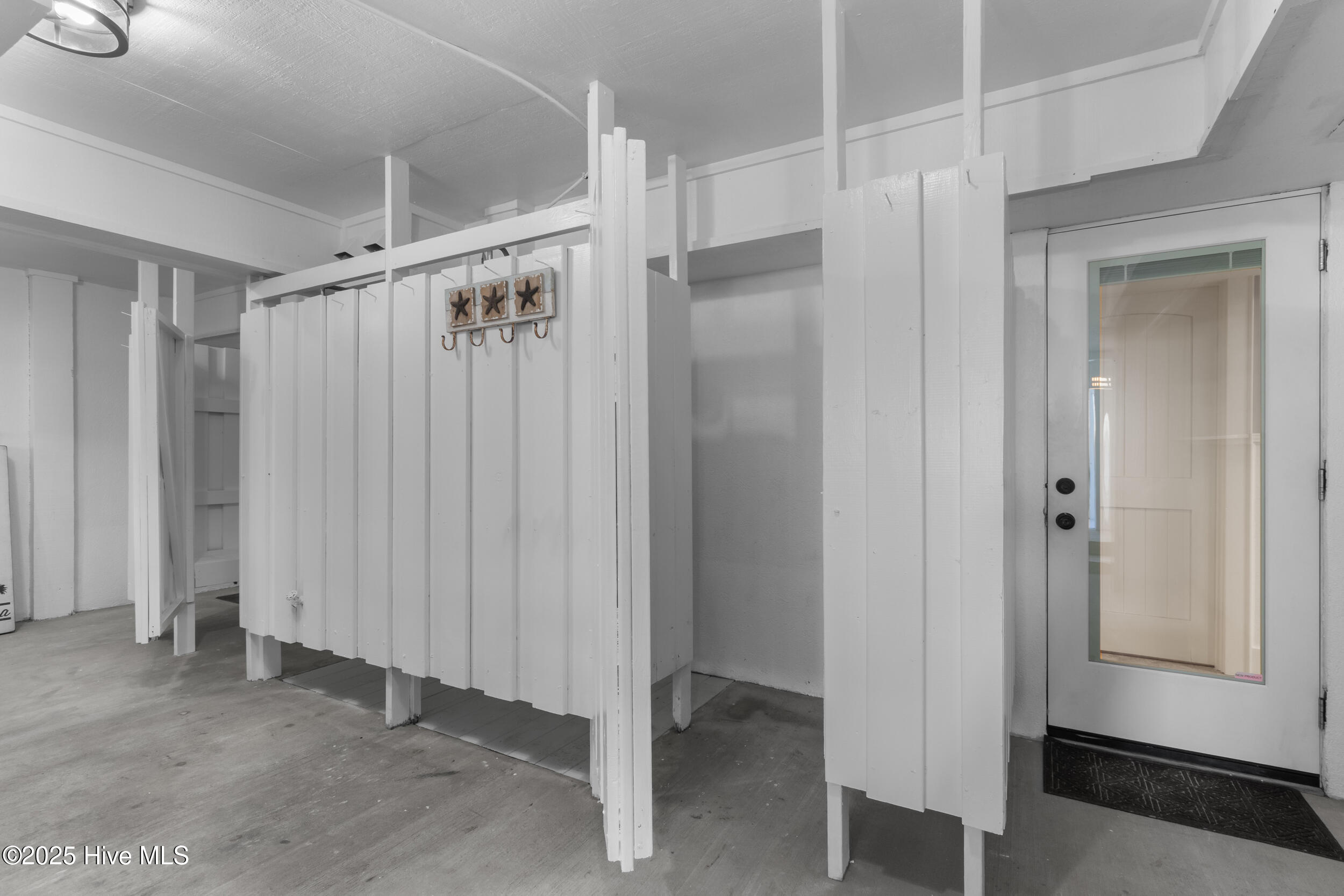 Wilmington, North Carolina 28411, United States, 5 Bedrooms Bedrooms, ,7 BathroomsBathrooms,Residential,Active,256089