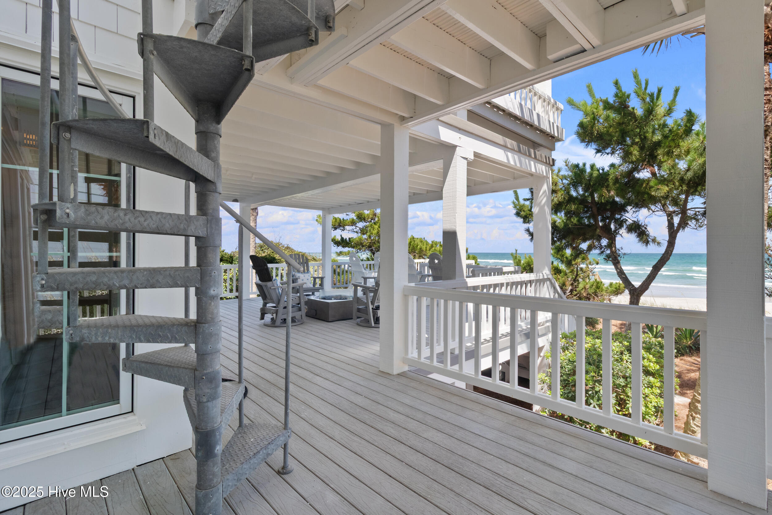 Wilmington, North Carolina 28411, United States, 5 Bedrooms Bedrooms, ,7 BathroomsBathrooms,Residential,Active,256089