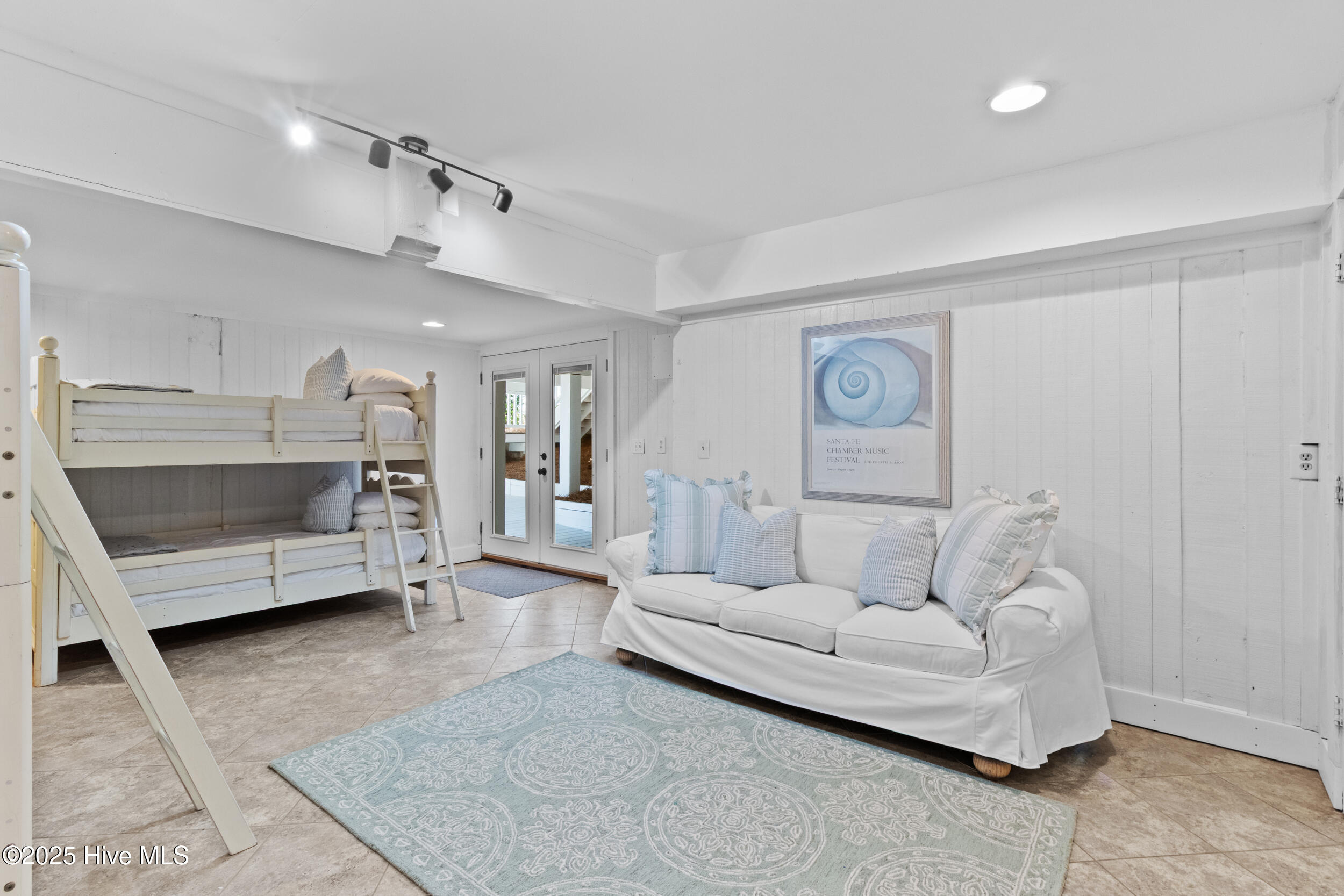 Wilmington, North Carolina 28411, United States, 5 Bedrooms Bedrooms, ,7 BathroomsBathrooms,Residential,Active,256089