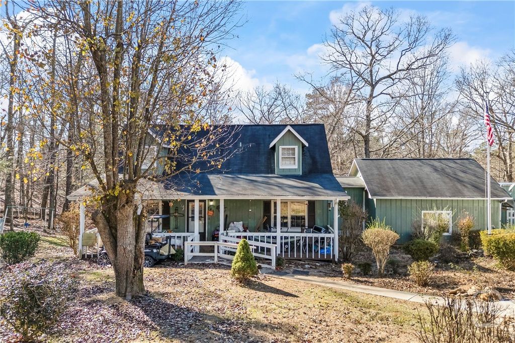 Photo of 183 Golden Valley Drive, Demorest, GA 30535 (MLS # CL345250)