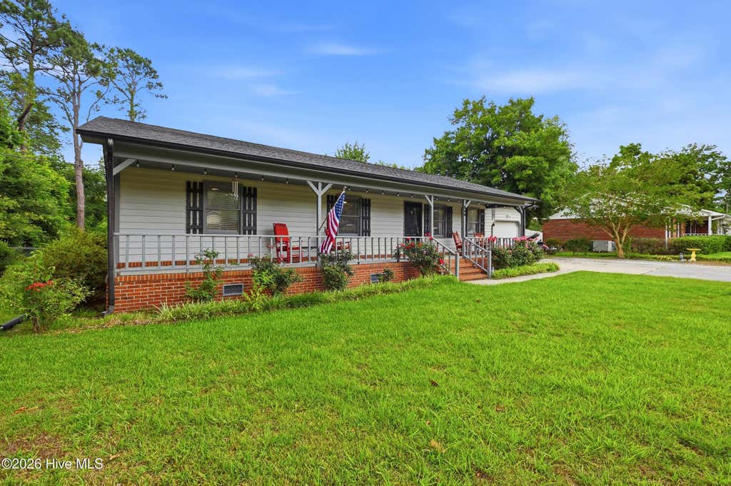 Photo of 326 Shamrock Drive, Wilmington, NC 28409 (MLS # 100583145)