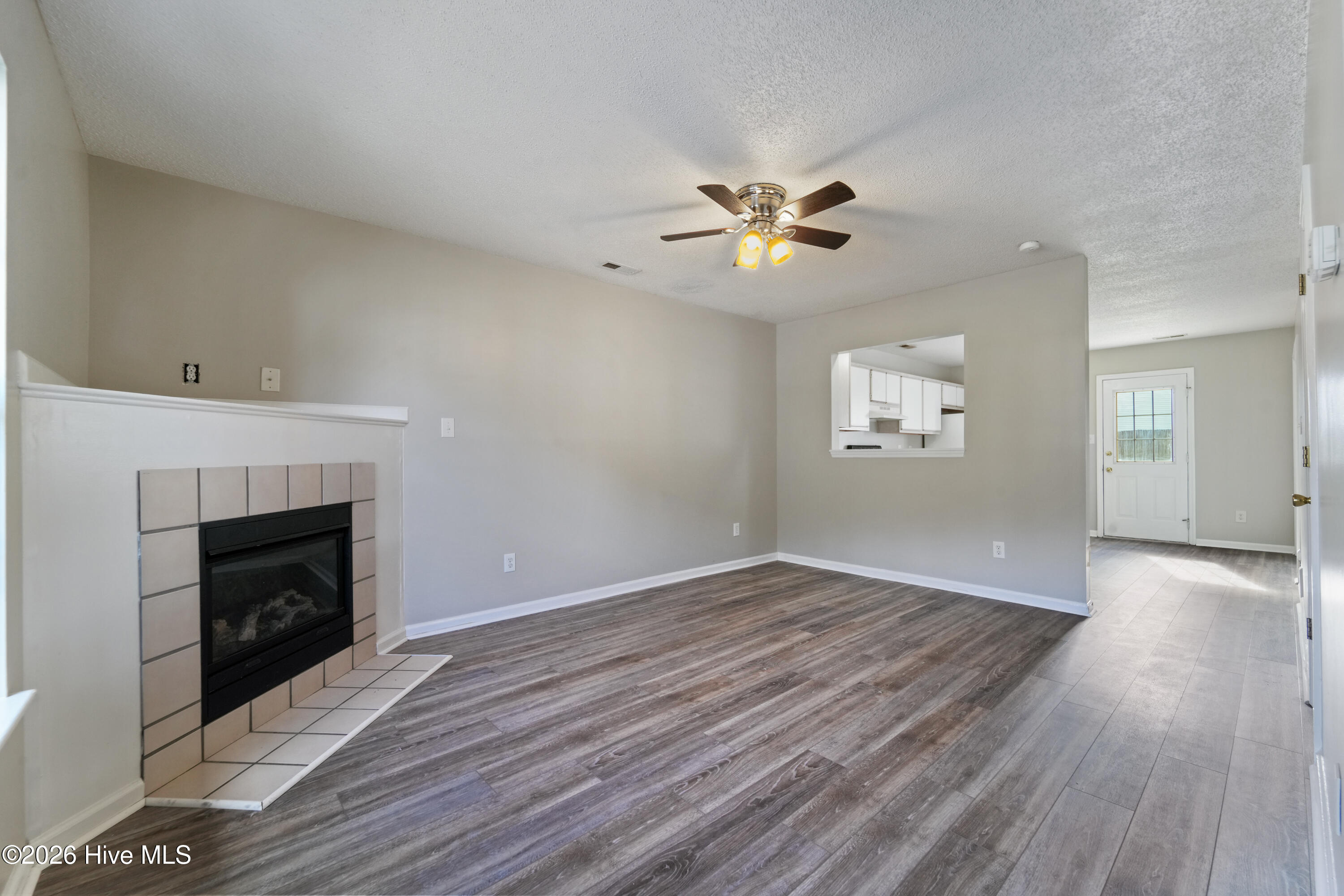 207 Pinegrove Court