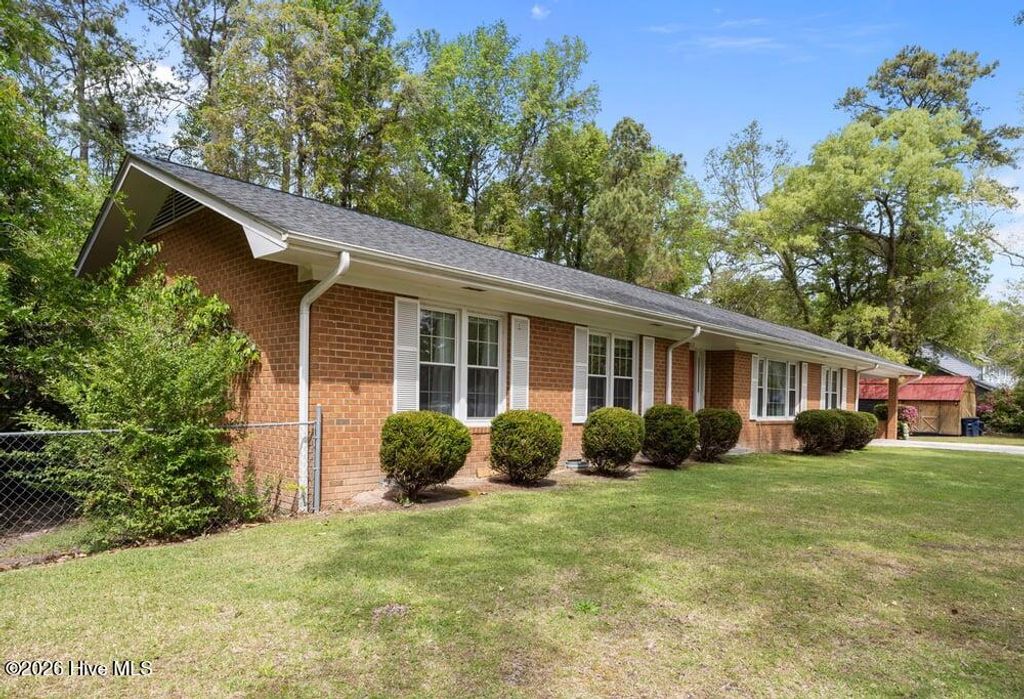 Photo of 2213 Colony Plaza, Jacksonville, NC 28546 (MLS # 100572514)