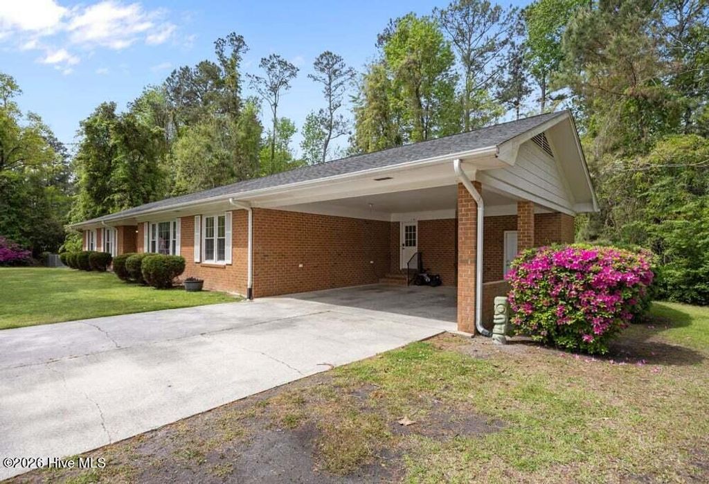 Photo of 2213 Colony Plaza, Jacksonville, NC 28546 (MLS # 100572514)