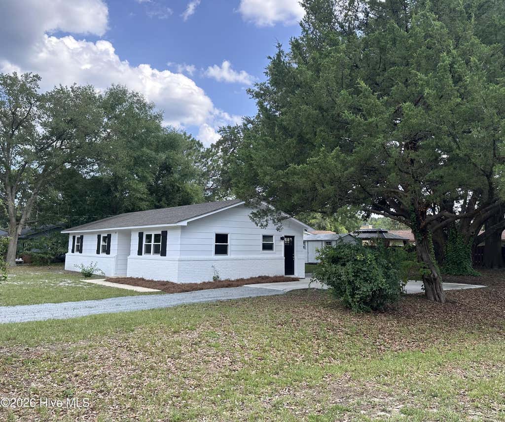 Photo of 241 Lancaster Road, Wilmington, NC 28409 (MLS # 100592498)