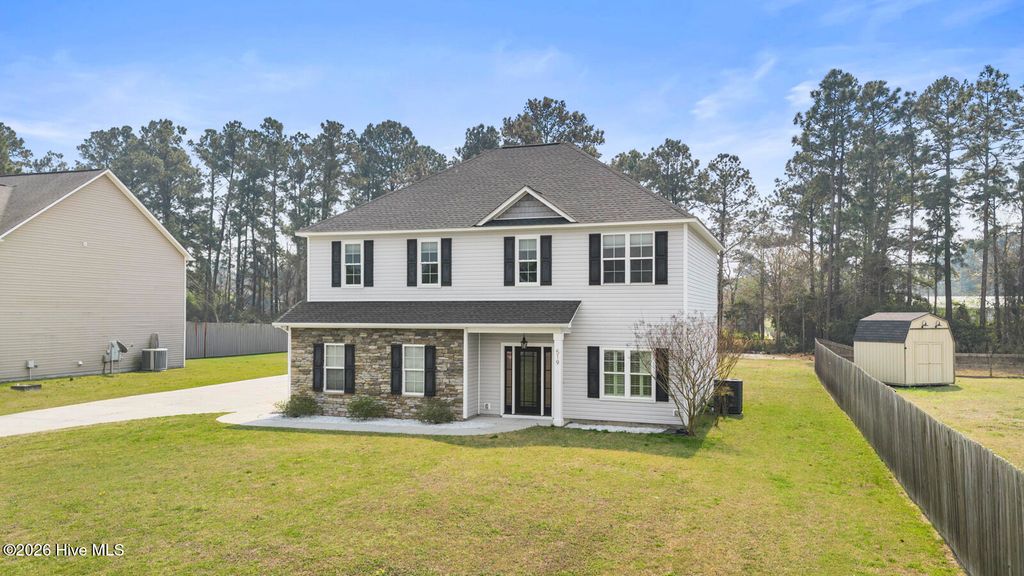 Photo of 519 Aberdineshire Court, Hubert, NC 28539 (MLS # 100560969)
