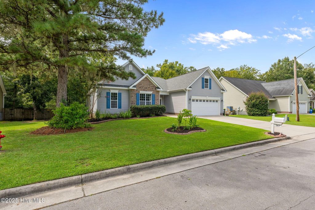 Photo of 267 Sellhorn Boulevard, New Bern, NC 28562 (MLS # 100526892)