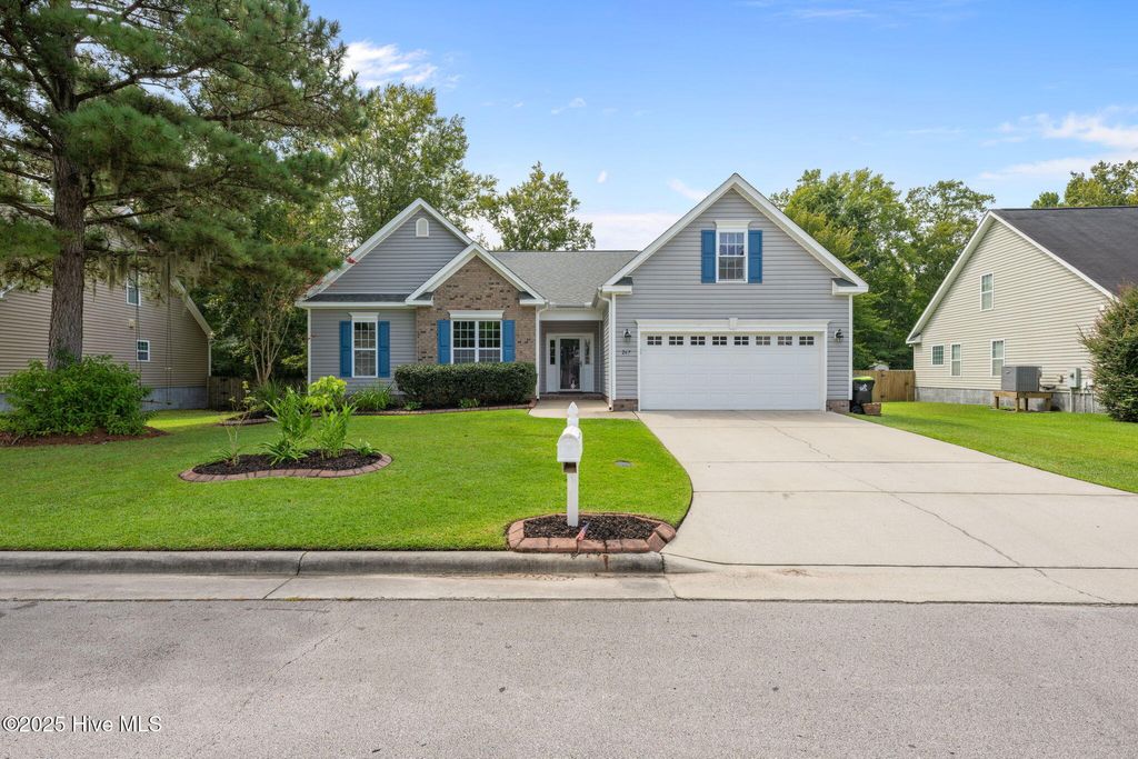 Photo of 267 Sellhorn Boulevard, New Bern, NC 28562 (MLS # 100526892)