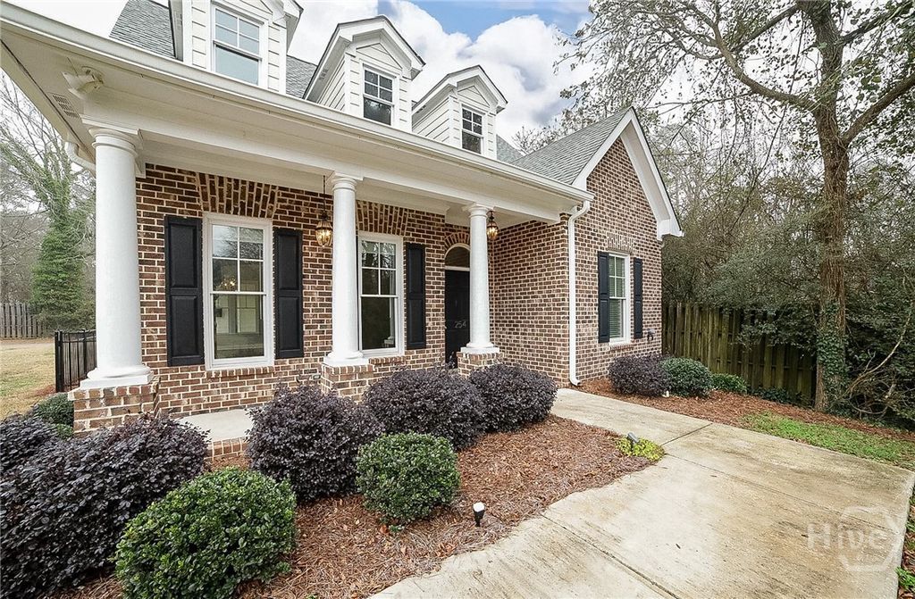 Photo of 254 Pointe Place, Athens, GA 30605 (MLS # CL346133)