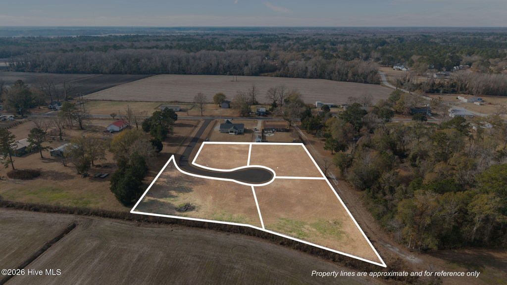 Photo of 103 Farmview Drive, New Bern, NC 28560 (MLS # 100547810)