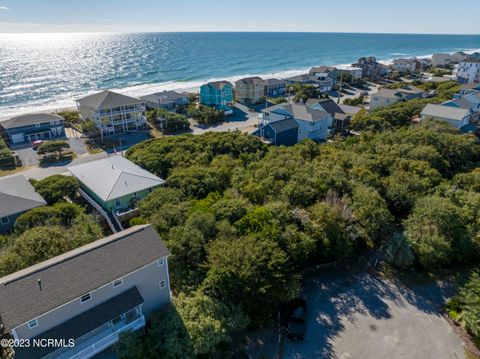 Tiny photo for 9 W Ridge, Surf City, NC 28445 (MLS # 100570104)