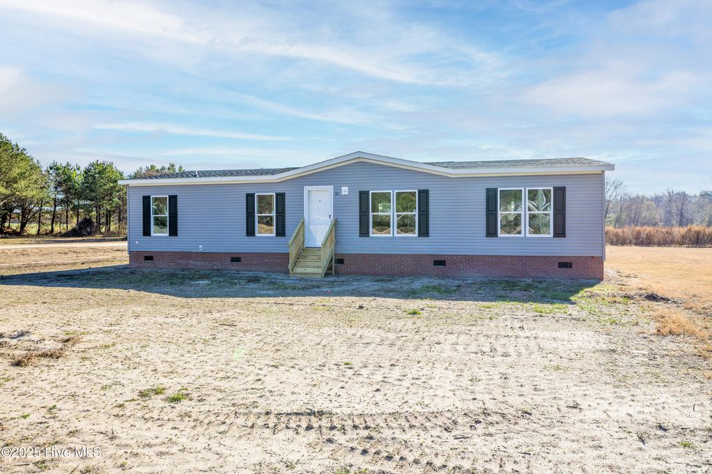 Photo of 30 Butler Lakes Lane, Clinton, NC 28328 (MLS # 100545916)