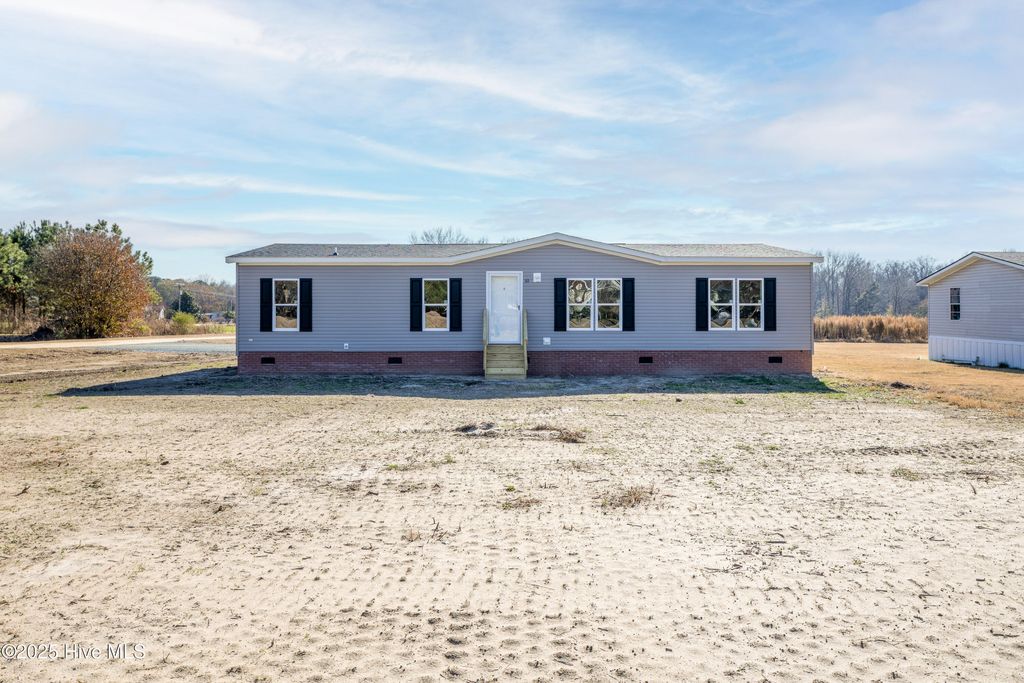 Photo of 30 Butler Lakes Lane, Clinton, NC 28328 (MLS # 100545916)