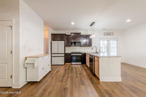 Tiny photo for 602 Marseille Court, Jacksonville, NC 28546 (MLS # 100546682)