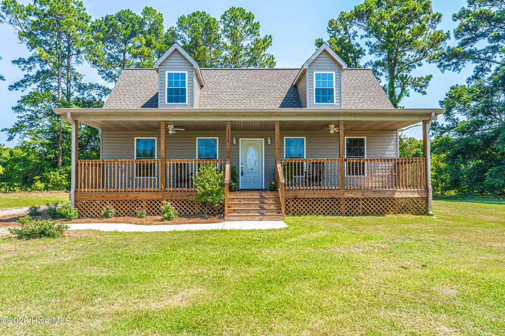 Photo of 1532 Ghio Road, Hamlet, NC 28345 (MLS # 100547535)