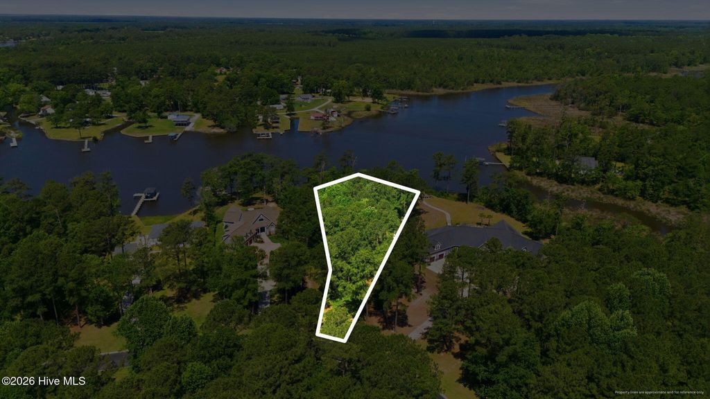 Photo of 310 Southern Plantation Drive S, Oriental, NC 28571 (MLS # 100575912)