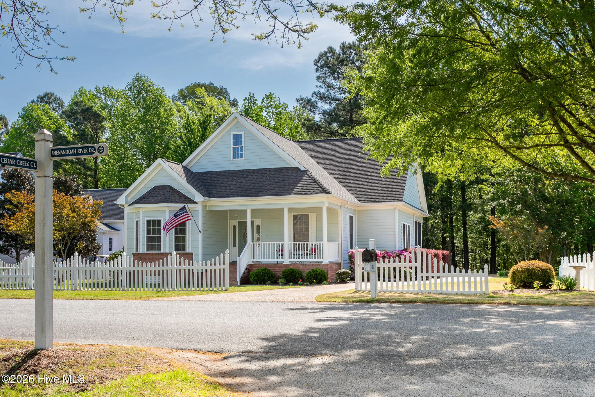 121 Shenandoah River Drive
