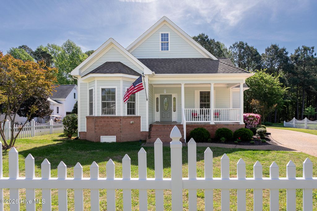 Photo of 121 Shenandoah River Drive, Hertford, NC 27944 (MLS # 100567367)