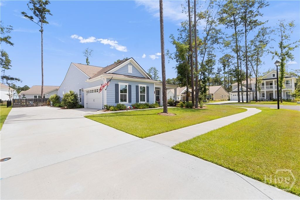 Photo of 12 McRorrie Drive, Richmond Hill, GA 31324 (MLS # SA350210)