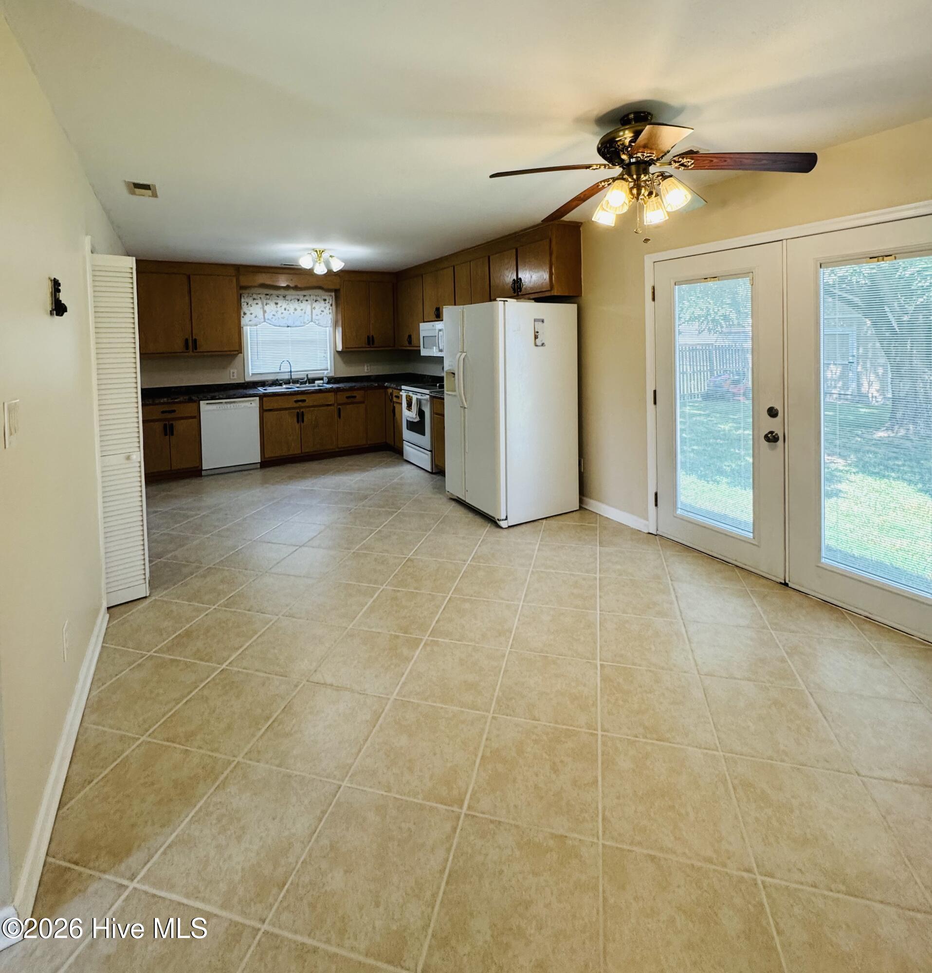 820 Cedar Point Circle