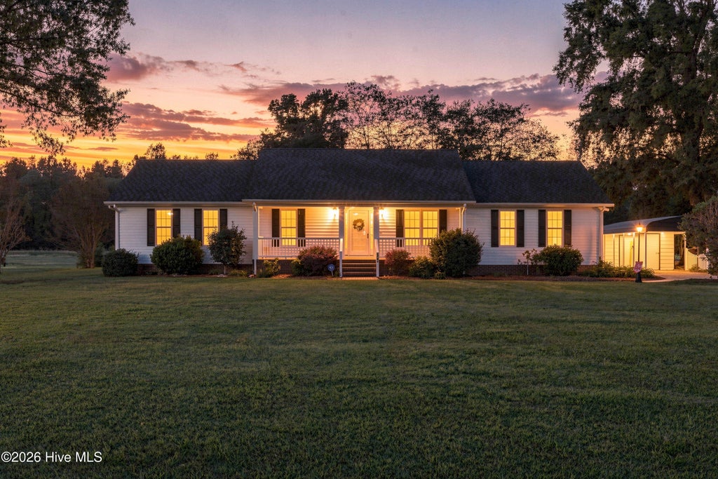Photo of 344 Ludie Brown Road, Chinquapin, NC 28521 (MLS # 100608962)