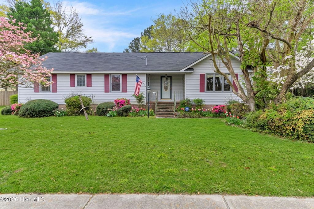 Photo of 6987 Albert Street, Elizabethtown, NC 28337 (MLS # 100547872)