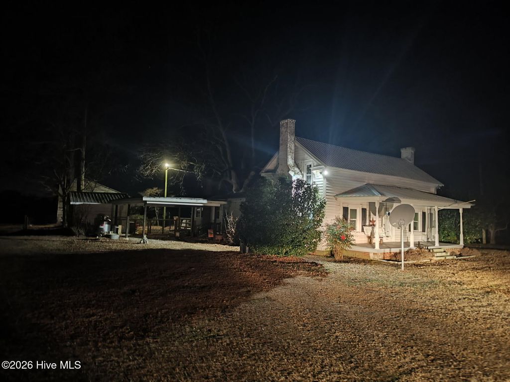 Photo of 1710 Matthews Road, Robersonville, NC 27871 (MLS # 100548561)