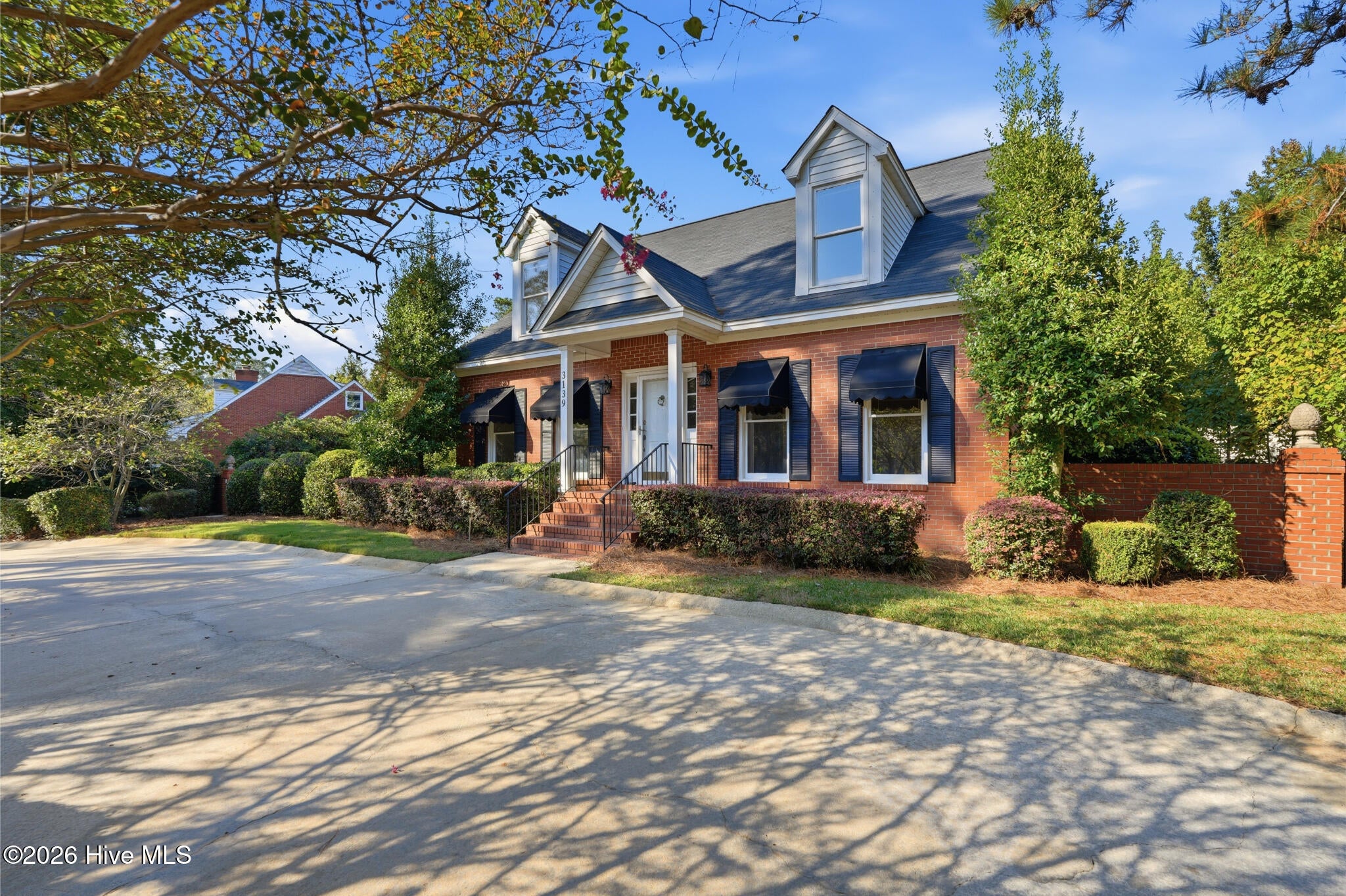 3139 W Lake Forest Drive