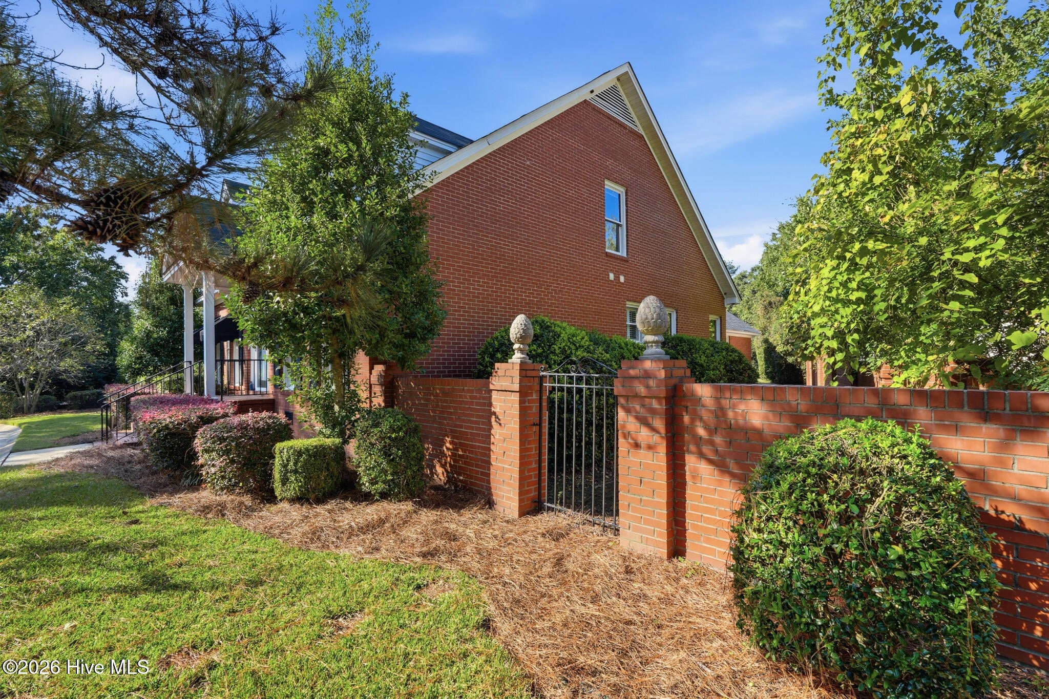 3139 W Lake Forest Drive