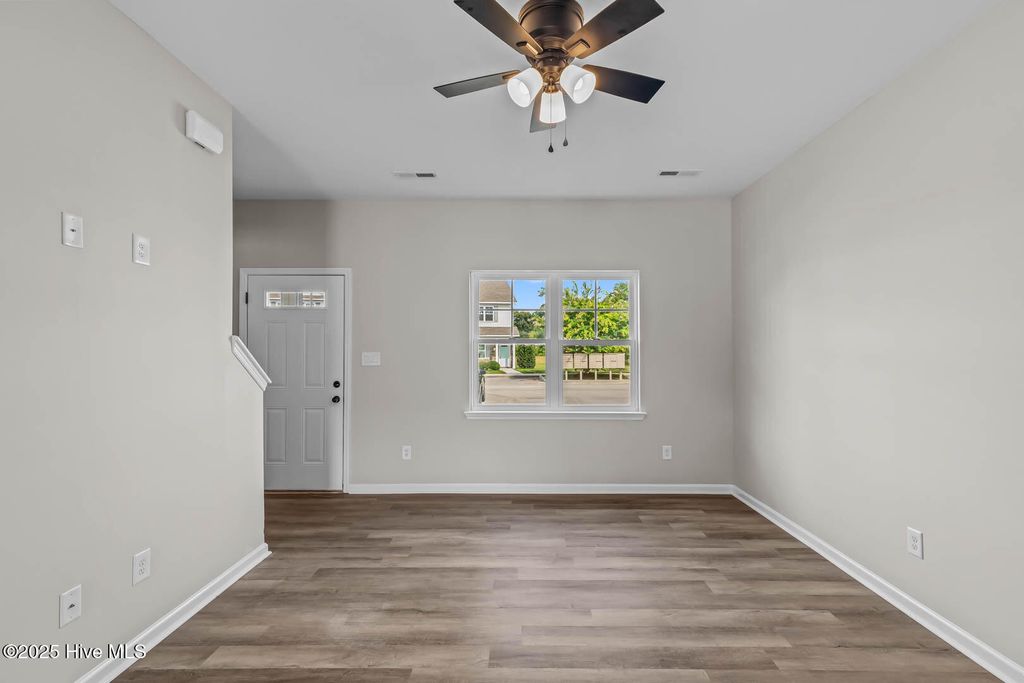 Photo of 104 Justice Farm Drive, Sneads Ferry, NC 28460 (MLS # 100522857)