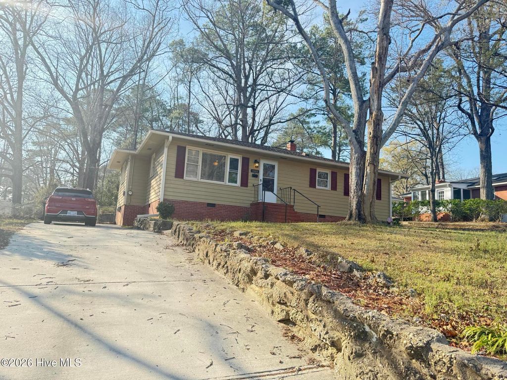 Photo of 1003 Mohawk Avenue, Fayetteville, NC 28303 (MLS # 100559670)