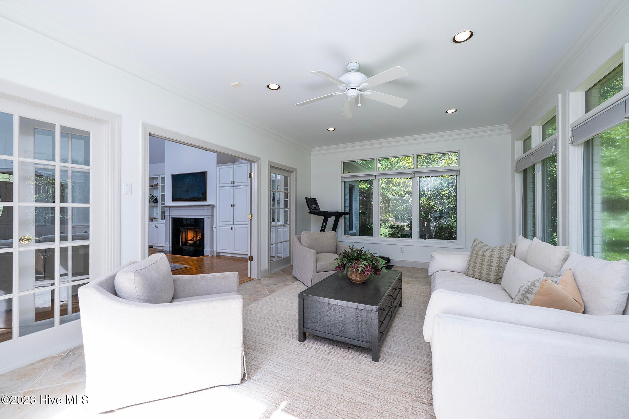 305 Taberna Circle