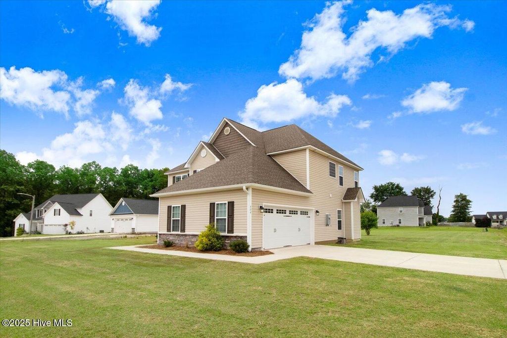 Photo of 404 Clemens Drive, Pikeville, NC 27863 (MLS # 100513187)