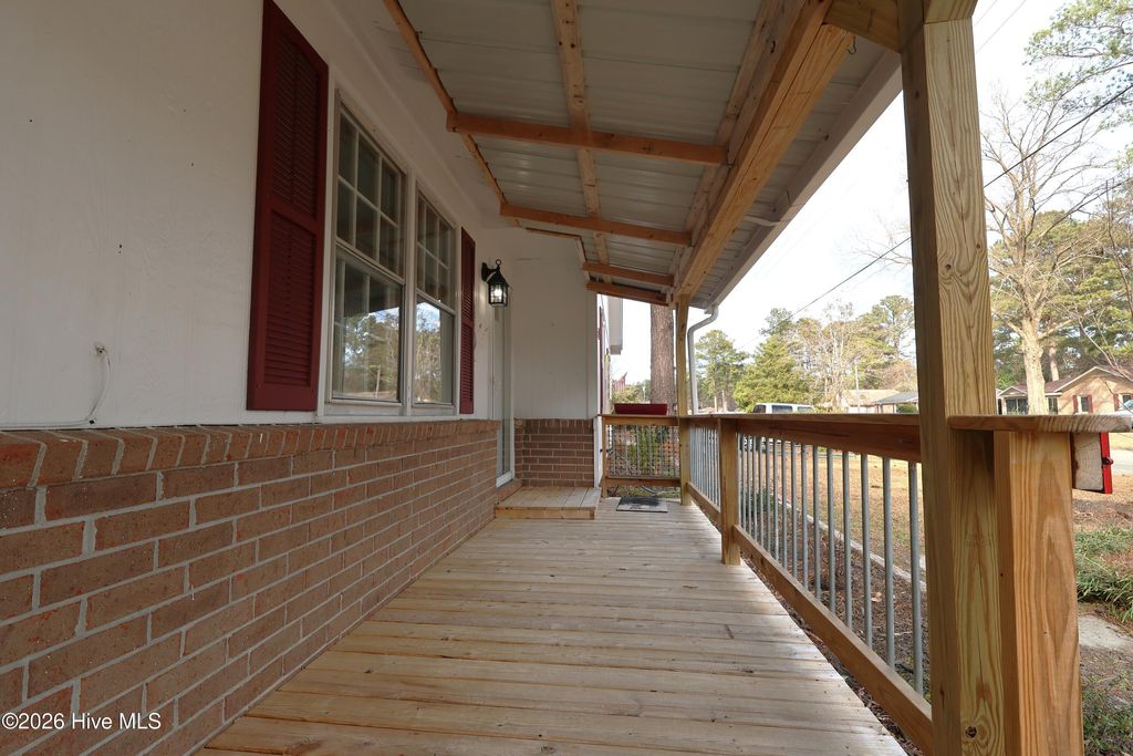 Photo of 419 Kenwood Drive, Jacksonville, NC 28540 (MLS # 100550161)