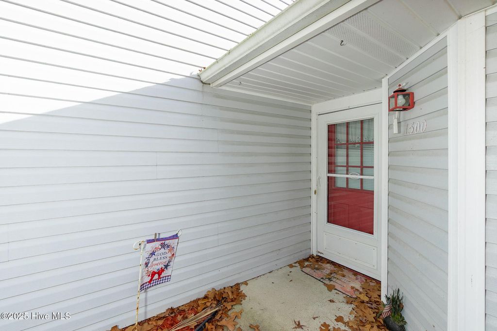 Photo of 1500 Fairfax Lane, New Bern, NC 28562 (MLS # 100543689)