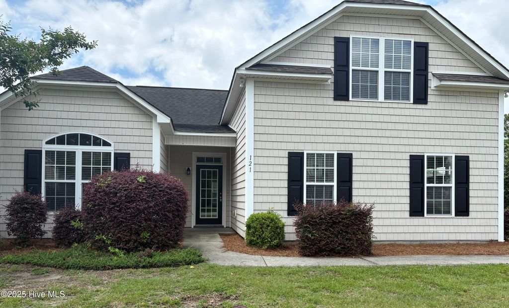 Photo of 121 Mulberry Circle, Hampstead, NC 28443 (MLS # 100560498)