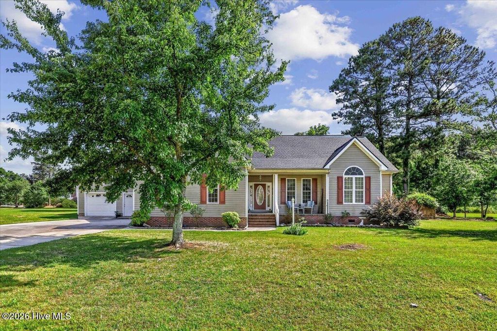 Photo of 105 W Raintree Lane, Goldsboro, NC 27534 (MLS # 100576195)