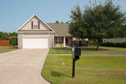 Photo of 208 Emerald Ridge Road, Jacksonville, NC 28546 (MLS # 100591467)